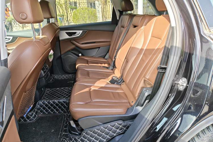 Used Audi Q7 New Energy 2019 55 e-tron Left Rear Seat