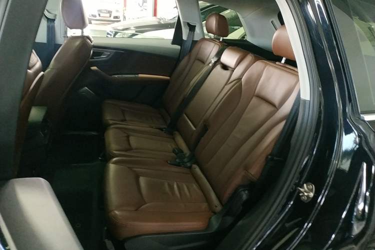 Used Audi Q7 New Energy 2019 55 e-tron Left Rear Seat