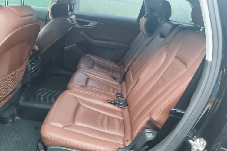 Used Audi Q7 New Energy 2019 55 e-tron Left Rear Seat