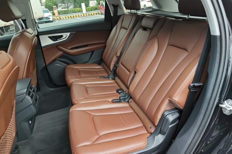 Used Audi Q7 New Energy 2019 55 e-tron Left Rear Seat