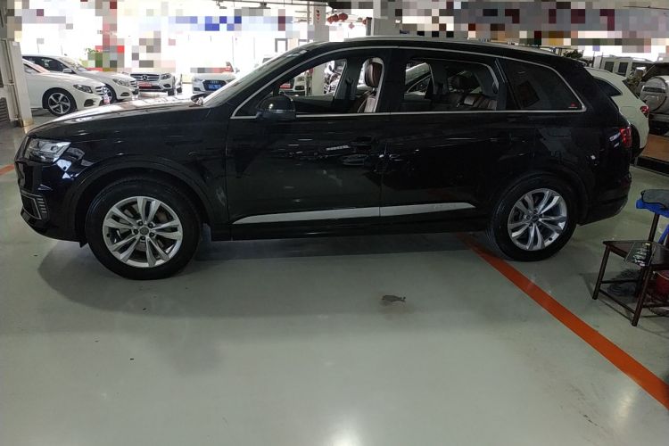 Used Audi Q7 New Energy 2019 55 e-tron Left Side