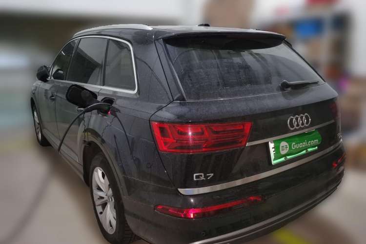 Used Audi Q7 New Energy 2019 55 e-tron Rear Left 45 Deg