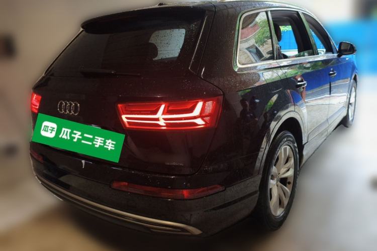 Used Audi Q7 New Energy 2019 55 e-tron Rear Right 45 Deg