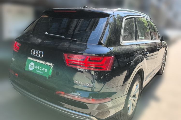Used Audi Q7 New Energy 2019 55 e-tron Rear Right 45 Deg