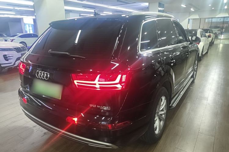 Used Audi Q7 New Energy 2019 55 e-tron Rear Right 45 Deg