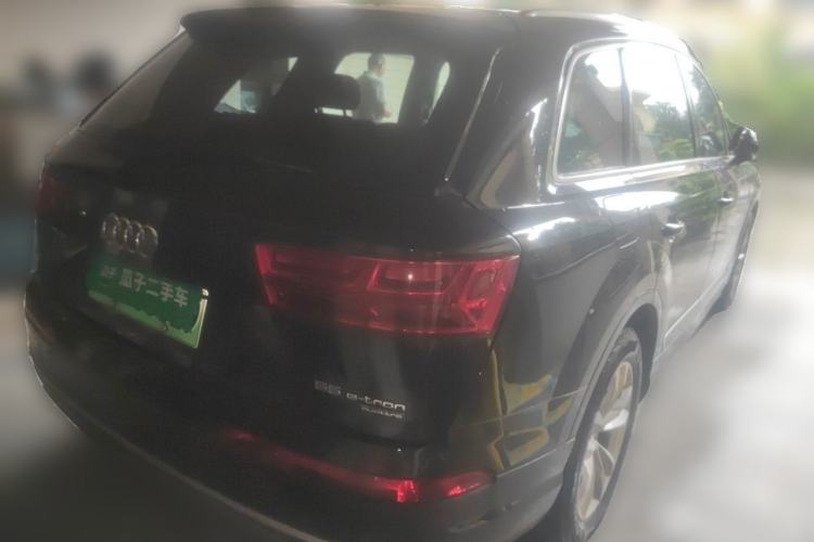 Used Audi Q7 New Energy 2019 55 e-tron Rear Right 45 Deg