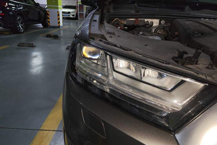 Used Audi Q7 New Energy 2019 55 e-tron Right Front Headlight