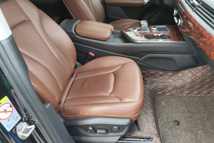 Used Audi Q7 New Energy 2019 55 e-tron Right Front Seat