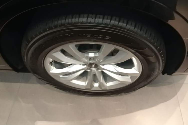 Used Audi Q7 New Energy 2019 55 e-tron Right Front Wheel Hub