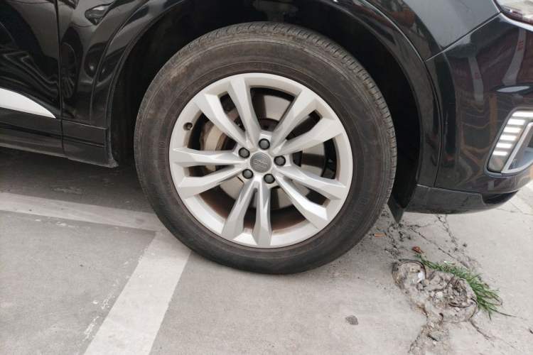 Used Audi Q7 New Energy 2019 55 e-tron Right Front Wheel Hub