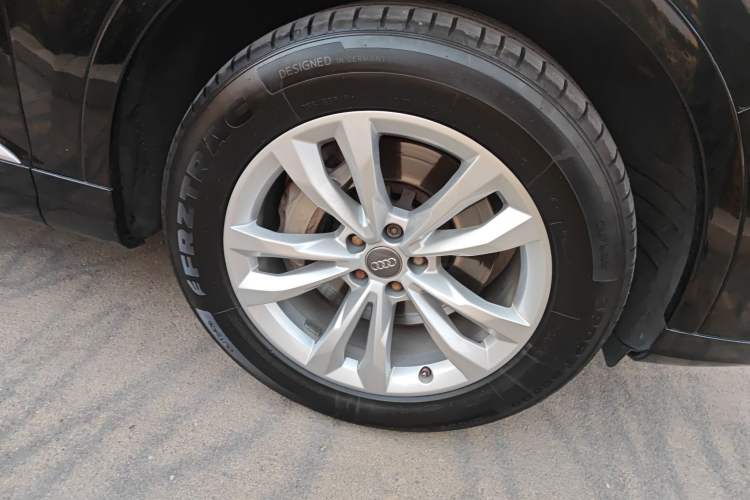 Used Audi Q7 New Energy 2019 55 e-tron Right Front Wheel Hub