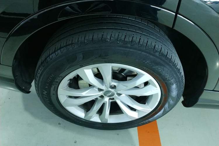 Used Audi Q7 New Energy 2019 55 e-tron Right Rear Wheel Hub