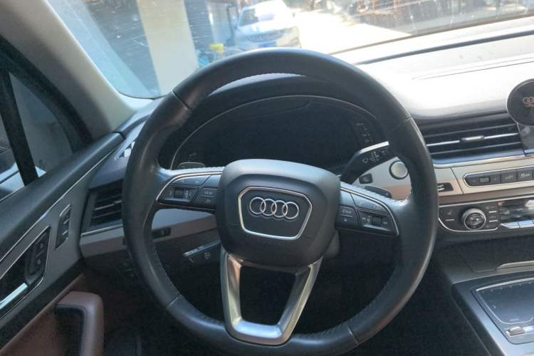 Used Audi Q7 New Energy 2019 55 e-tron Steering Wheel