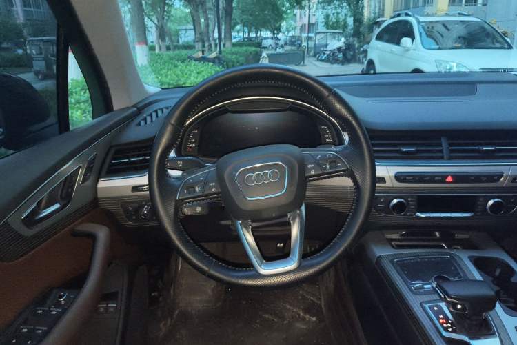 Used Audi Q7 New Energy 2019 55 e-tron Steering Wheel