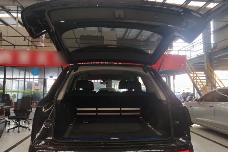 Used Audi Q7 New Energy 2019 55 e-tron Trunk