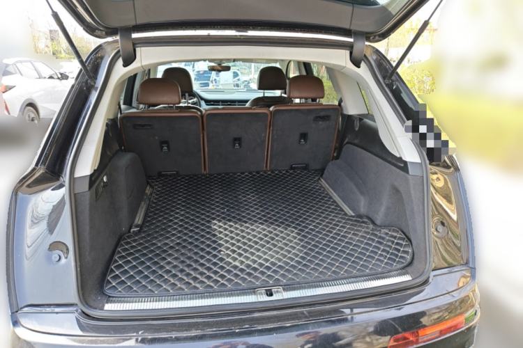 Used Audi Q7 New Energy 2019 55 e-tron Trunk