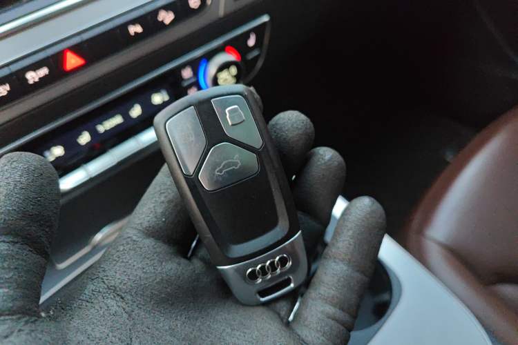 Used Audi Q7 New Energy 2019 55 e-tron Vehicle Key