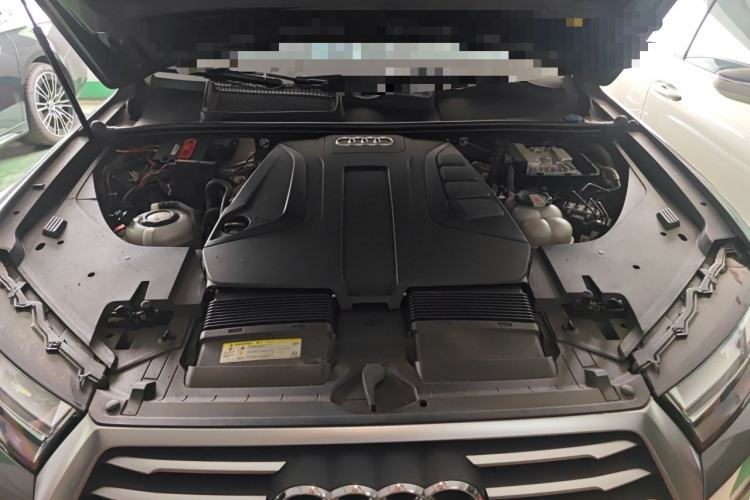 Used Audi Q7 New Energy 2019 55 e-tron Engine Bay