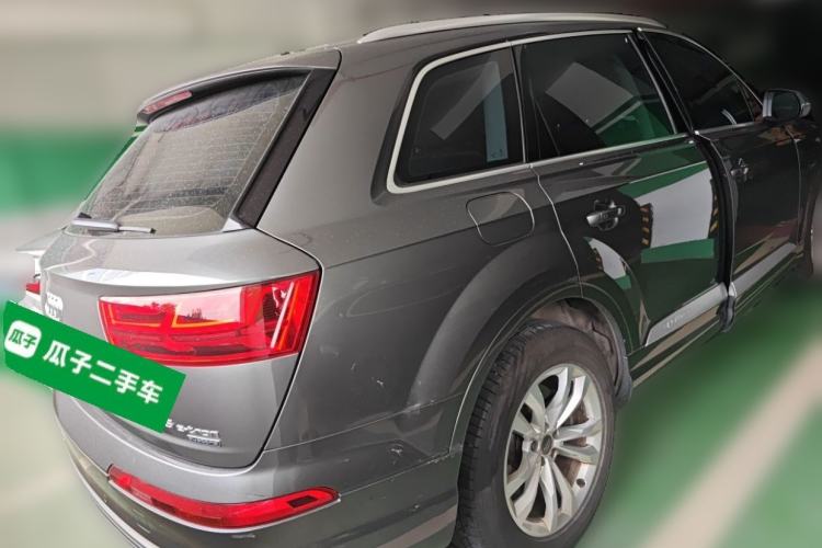 Used Audi Q7 New Energy 2019 55 e-tron Rear Right 45 Deg