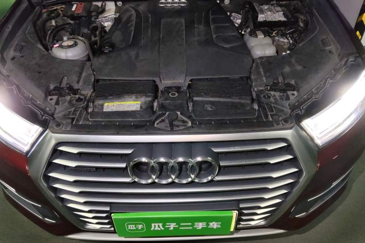 Used Audi Q7 New Energy 2019 55 e-tron Engine Bay