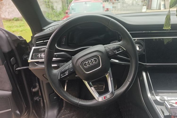Used Audi Q8 2021 55 TFSI Prestige Dynamic Edition Steering Wheel
