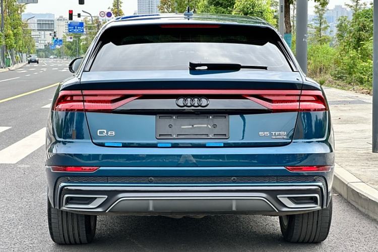 Used Audi Q8 2021 55 TFSI Luxury Dynamic Edition Exterior 4
