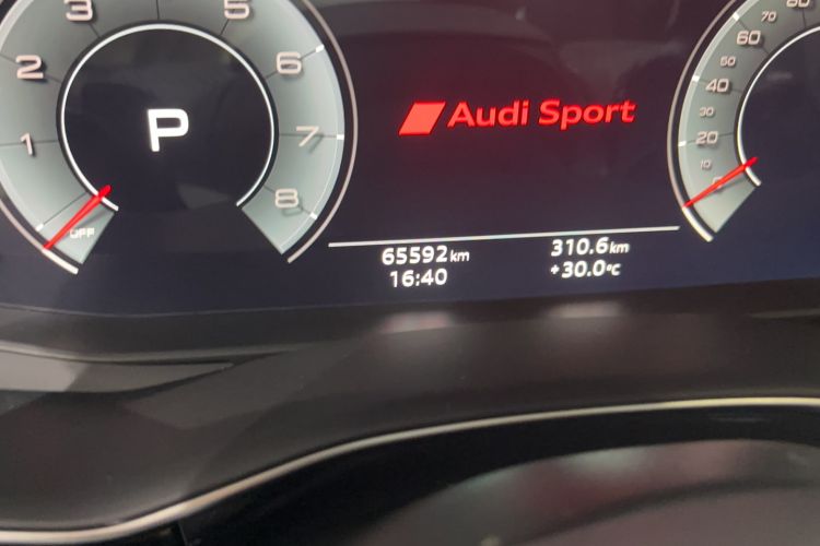 Used Audi Q8 2021 55 TFSI Luxury Dynamic Edition Odometer Close Up