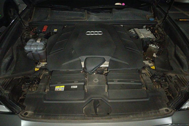 Used Audi Q8 2021 55 TFSI Luxury Dynamic Edition Engine Bay