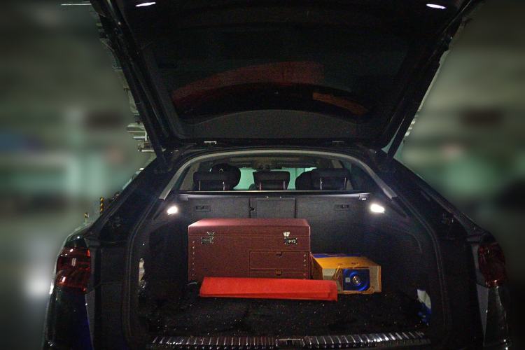 Used Audi Q8 2021 55 TFSI Luxury Dynamic Edition Trunk