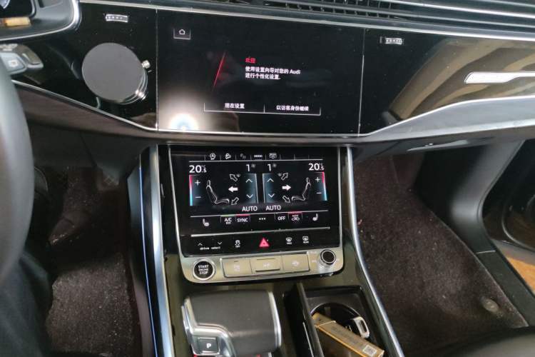 Used Audi Q8 2019 55 TFSI Luxury Dynamic Model Audio And AC Panel