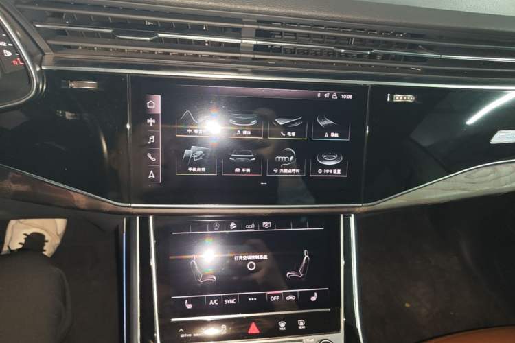 Used Audi Q8 2019 55 TFSI Luxury Dynamic Model Audio And AC Panel