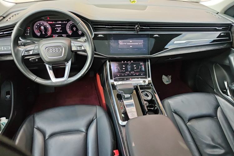 Used Audi Q8 2019 55 TFSI Luxury Dynamic Model Center Console