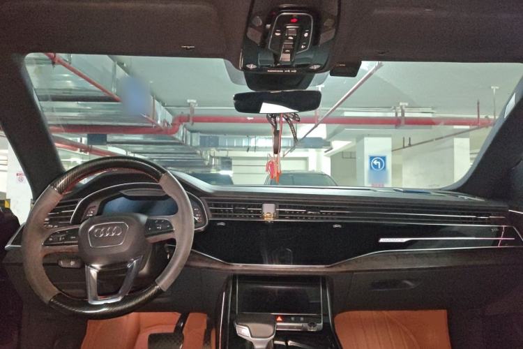 Used Audi Q8 2019 45 TFSI Luxury Prestige Edition Center Console