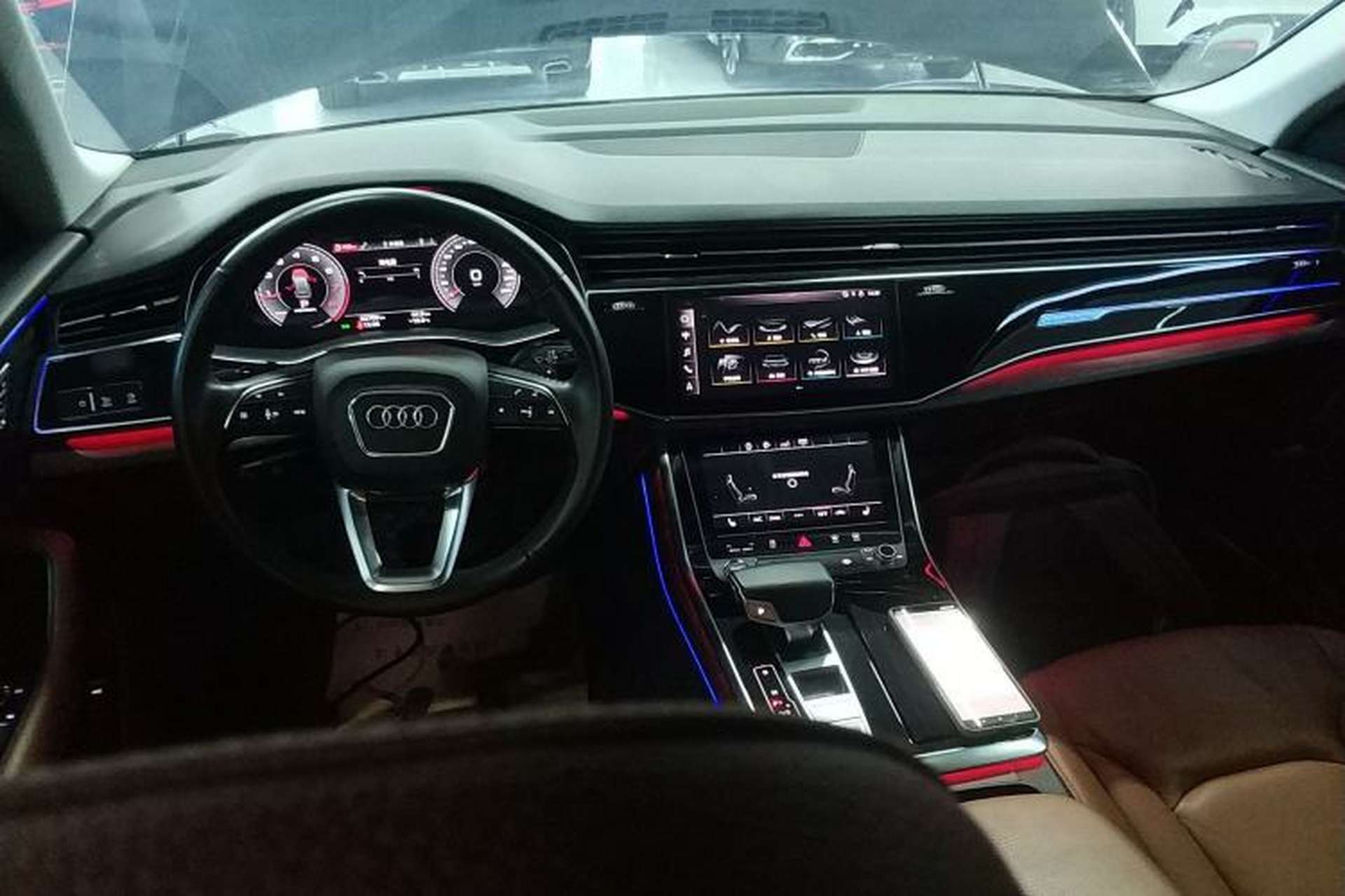 Used Audi Q8 2019 45 TFSI Prestige Dynamic Edition Center Console