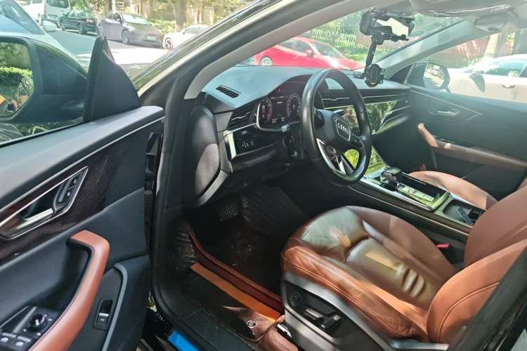 Used Audi Q8 2019 55 TFSI Luxury Dynamic Model Driver Seat