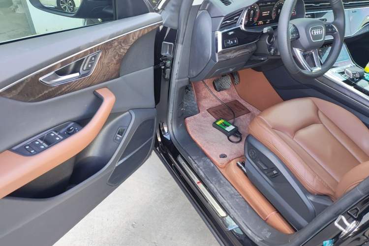 Used Audi Q8 2019 55 TFSI Luxury Dynamic Model Driver Seat
