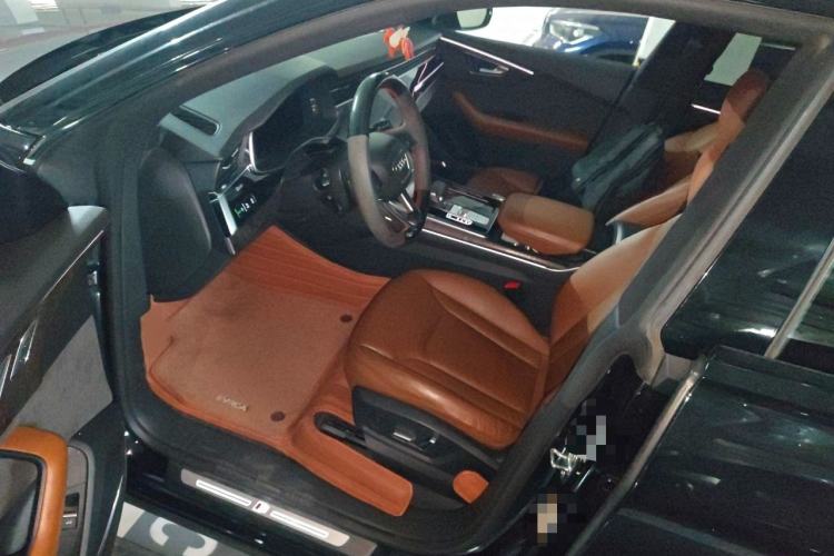Used Audi Q8 2019 45 TFSI Luxury Prestige Edition Driver Seat