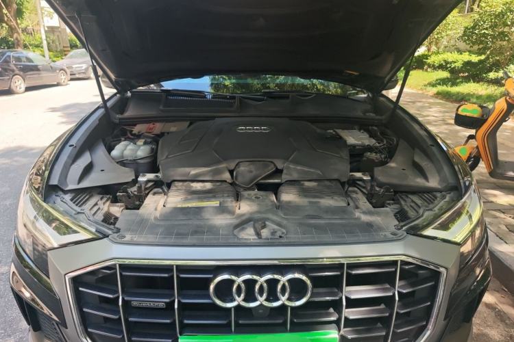 Used Audi Q8 2019 55 TFSI Luxury Dynamic Model Engine Bay