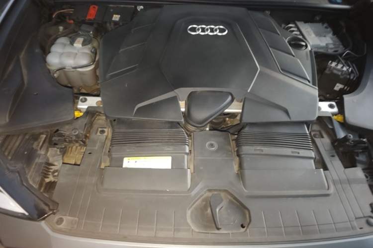 Used Audi Q8 2019 55 TFSI Prestige Dynamic Edition Engine Bay