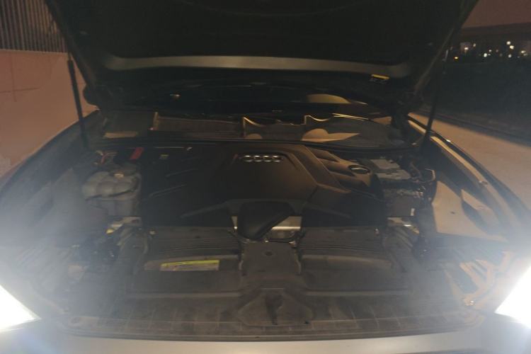Used Audi Q8 2019 55 TFSI Prestige Dynamic Edition Engine Bay