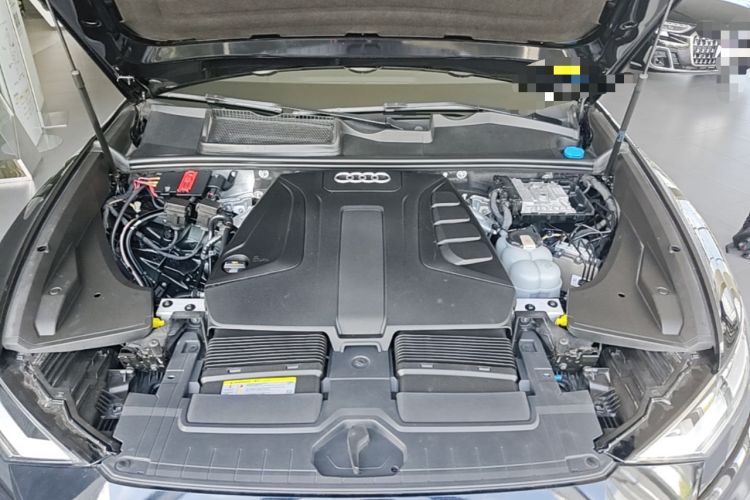 Used Audi Q8 2019 45 TFSI Prestige Dynamic Edition Engine Bay
