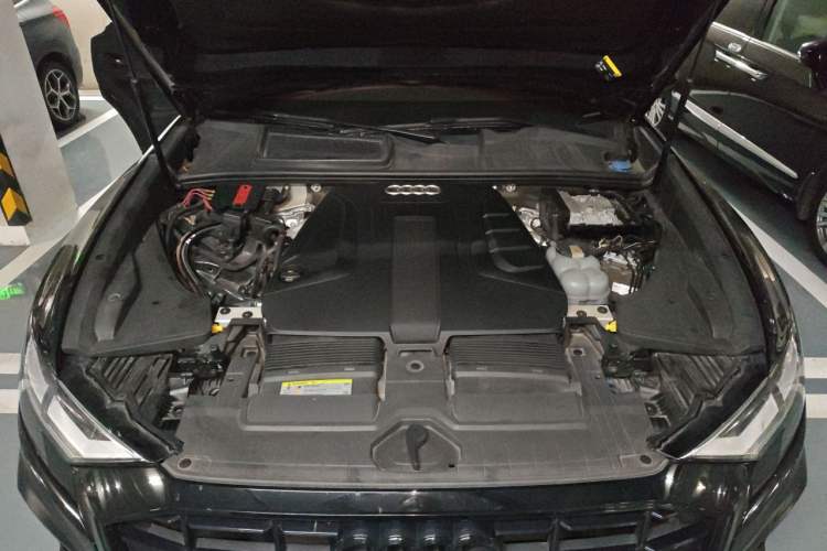 Used Audi Q8 2019 45 TFSI Luxury Prestige Edition Engine Bay