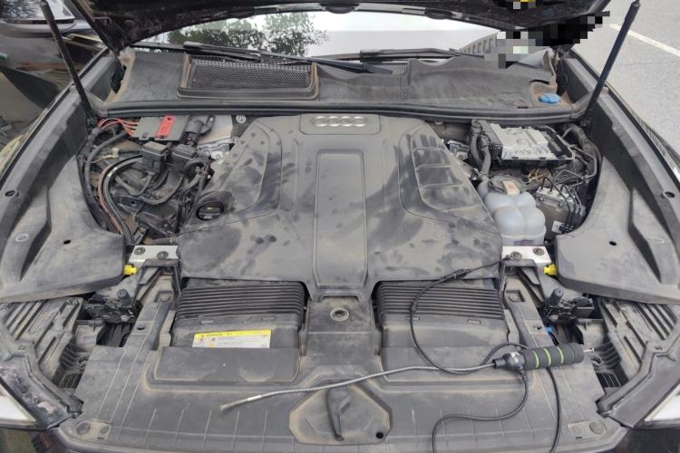 Used Audi Q8 2019 45 TFSI Luxury Prestige Edition Engine Bay