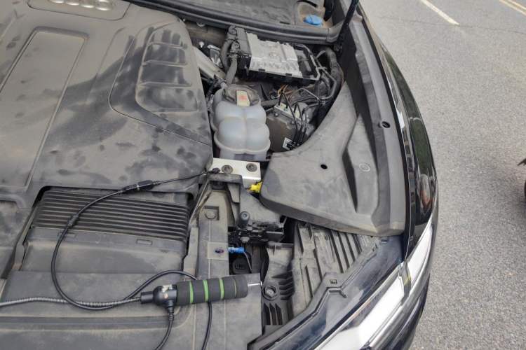 Used Audi Q8 2019 45 TFSI Luxury Prestige Edition Engine Bay Left