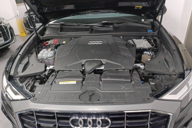 Used Audi Q8 2019 55 TFSI Luxury Dynamic Model Engine Bay
