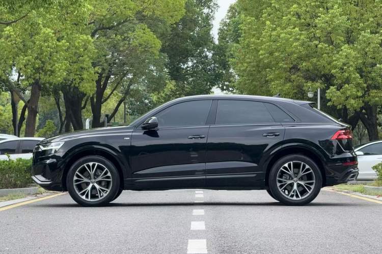 Used Audi Q8 2019 55 TFSI Luxury Dynamic Model Exterior 1