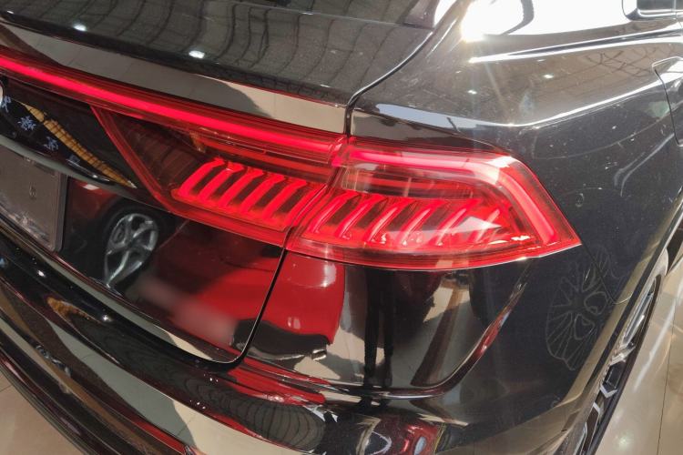 Used Audi Q8 2019 55 TFSI Luxury Dynamic Model Exterior 3