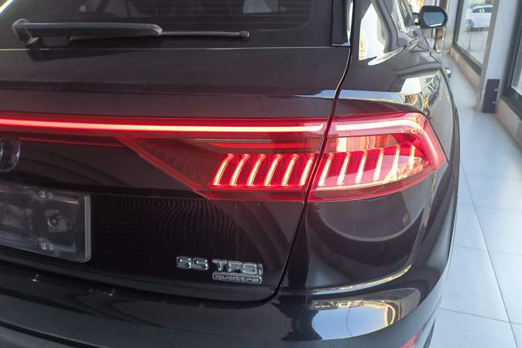 Used Audi Q8 2019 45 TFSI Luxury Prestige Edition Exterior 6