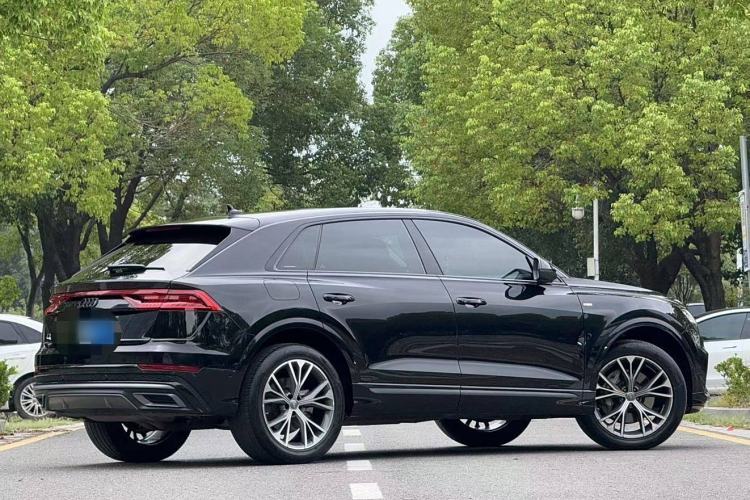 Used Audi Q8 2019 55 TFSI Luxury Dynamic Model Exterior 6