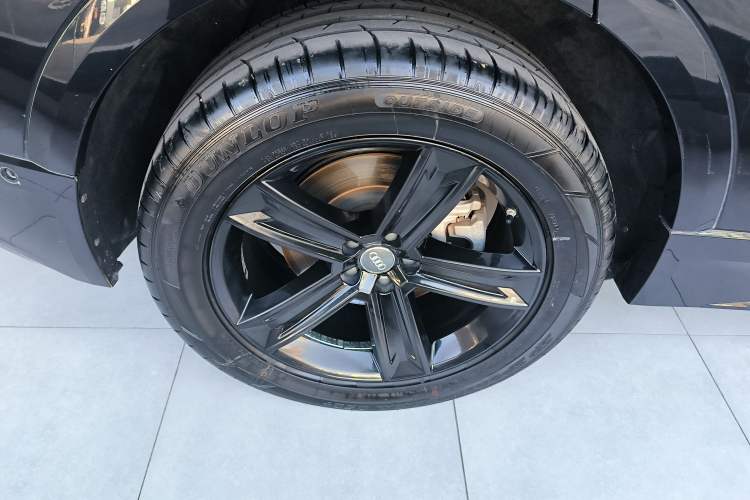 Used Audi Q8 2019 45 TFSI Luxury Prestige Edition Exterior 8